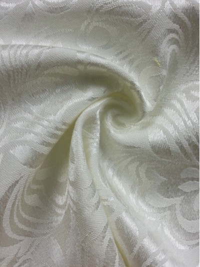 TB-FDN  提花桌布  枱布 100％滌  鬱金香-米白 花瓣紋 45度照